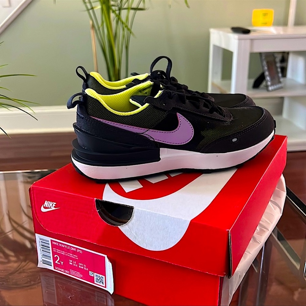 Children’s Nike Waffle one sneaker